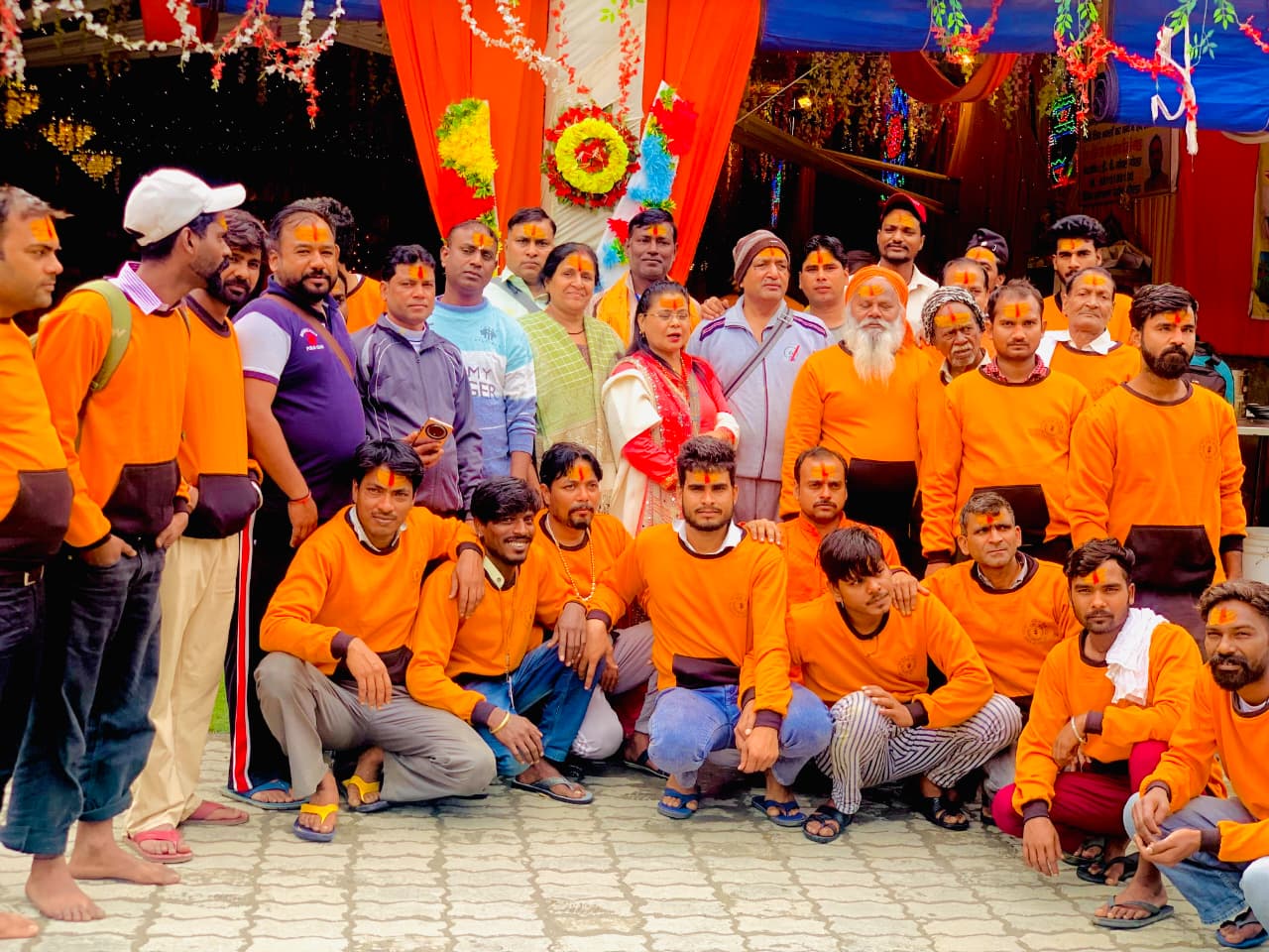 Volunteers group